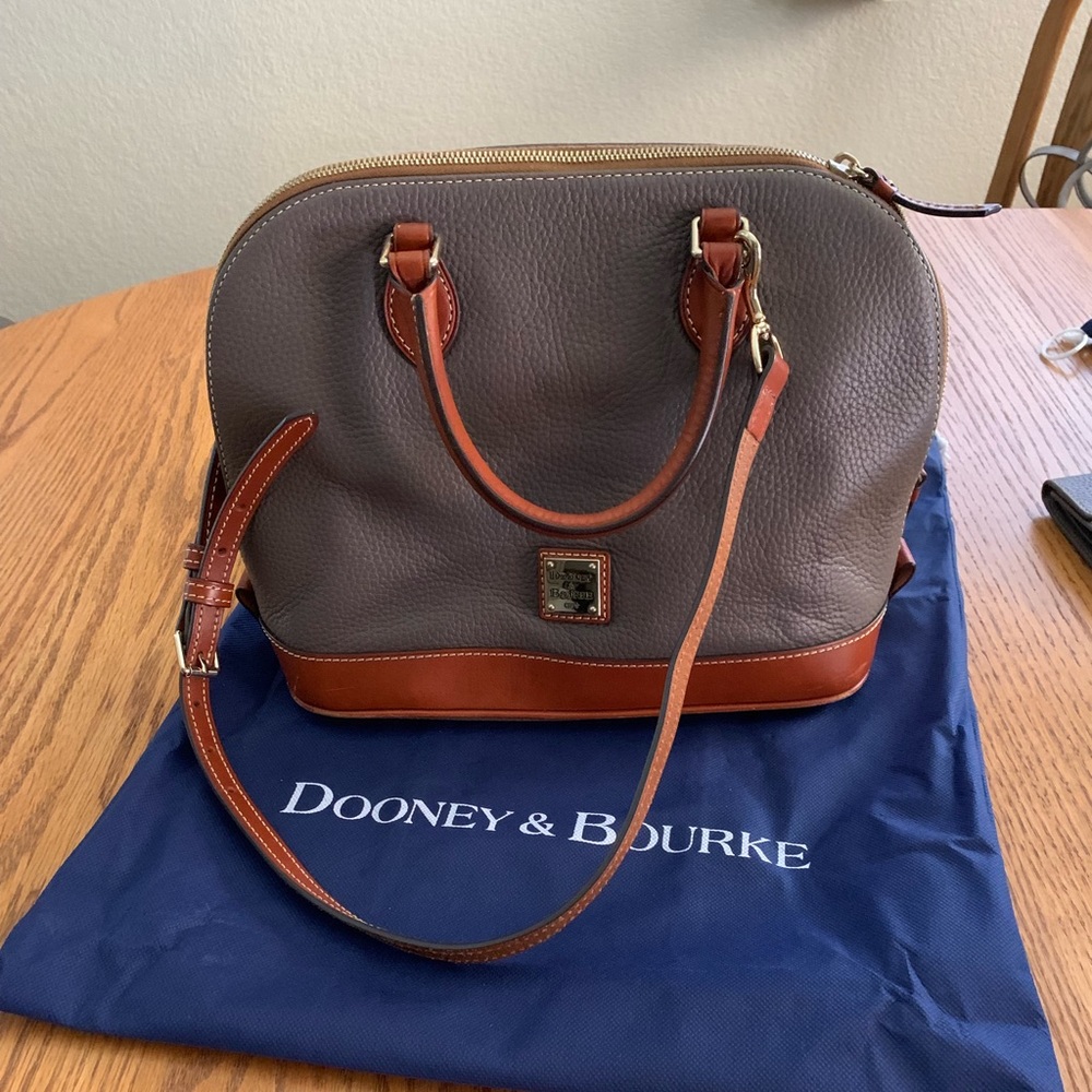 Dooney & Bourke purse
